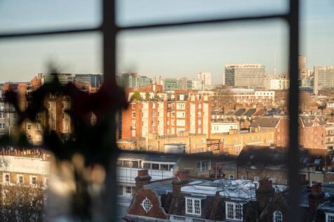 Livingroom Window