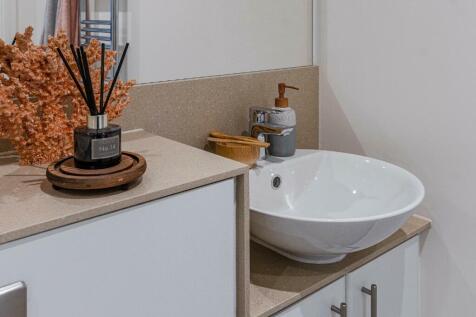 Showhome 