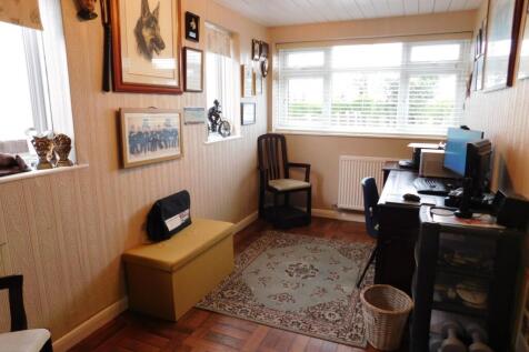 Office/Bedroom 3