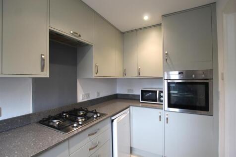 kitchen 2.JPG