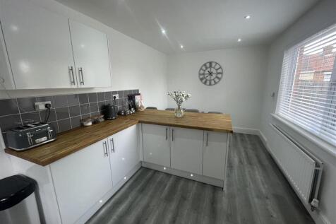 18 pelaw 5.jpg