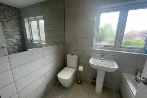 18 pelaw 8.jpg