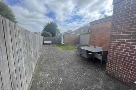 18 pelaw 4.jpg