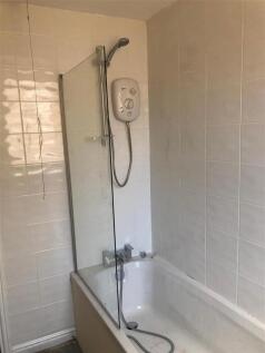 Bathroom 3.jpg