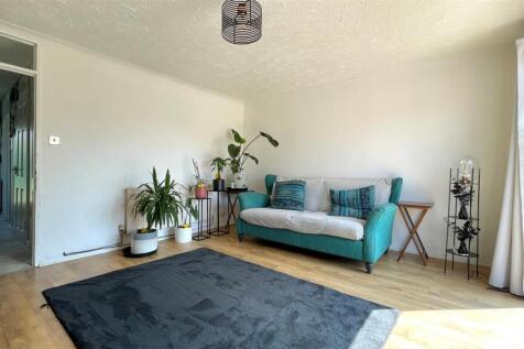 Living Room.jpg