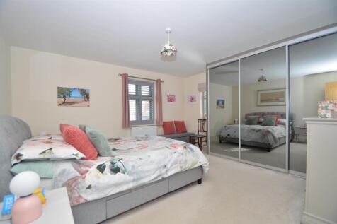 Bedroom1.jpg