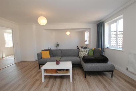 livingroom3.JPG