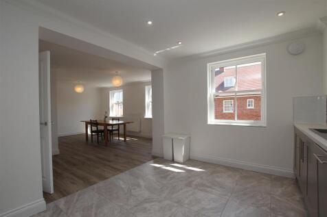 room4.JPG