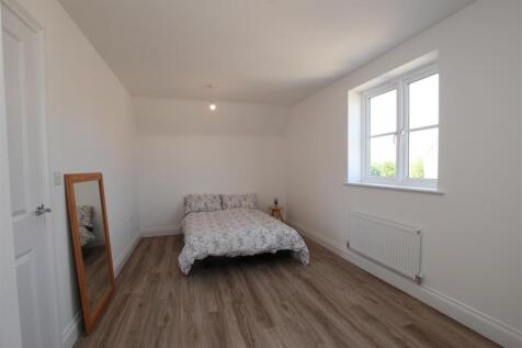 bedroom.JPG