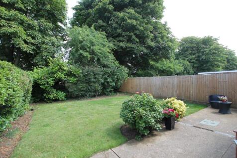GARDEN1.JPG