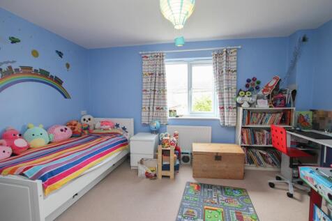 bedroom.JPG