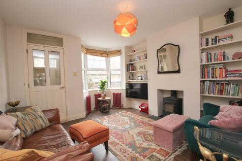Livingroom.JPG