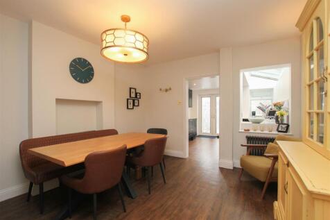Diningroom.JPG