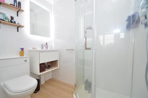 Ensuite.jpg