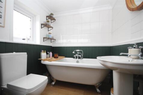 bathroom.JPG