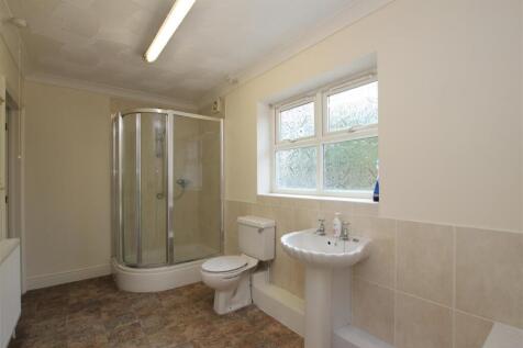 bathroom1.JPG
