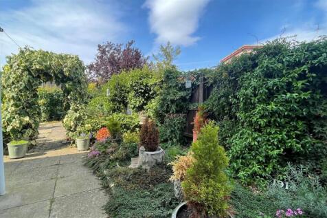 Garden 4.jpg