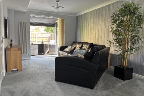 06 - Lounge.jpg