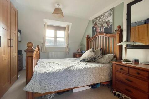Bedroom1.jpg