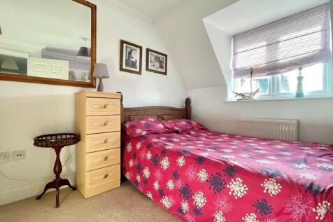 Bedroom2.jpg