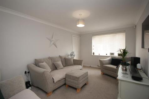 lounge 2.JPG