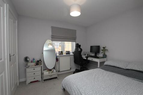new bedroom 1.JPG