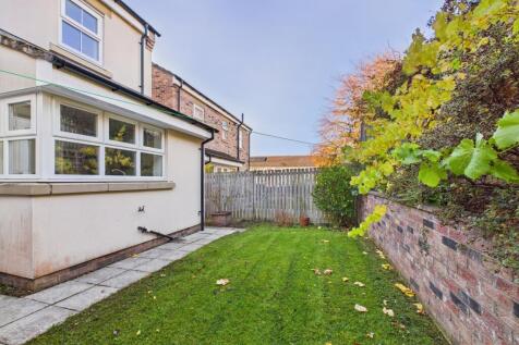 CAM04201G0-PR0111-STILL027