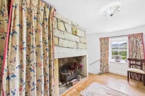 CAM04201G0-PR0110-STILL029