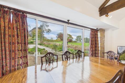 CAM04201G0-PR0110-STILL034