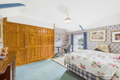 CAM04201G0-PR0110-STILL035