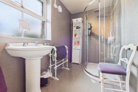 CAM04201G0-PR0110-STILL042