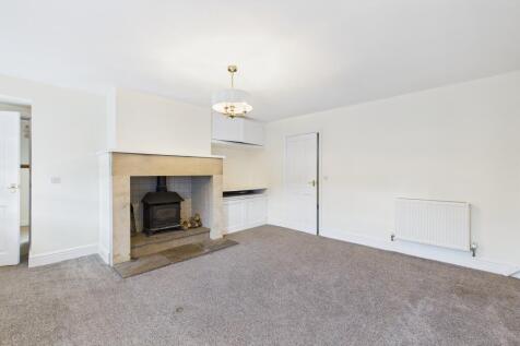 CAM04201G0-PR0114-STILL006