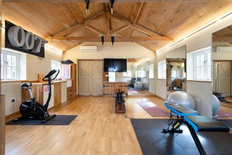 Cottage Gym/Entertaining Room