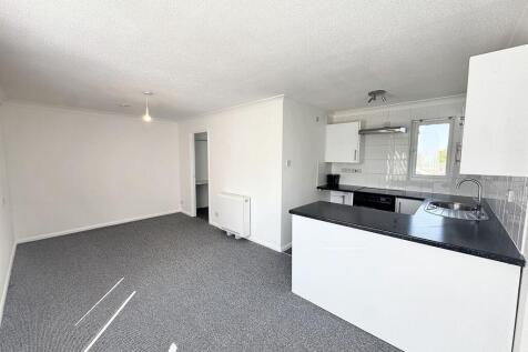 Newly refurbished Taunton studio with eden may
