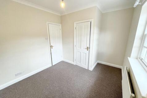Front double bedroom