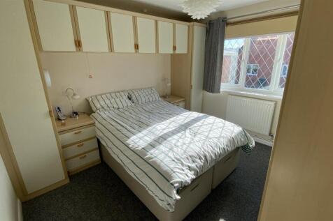 bedroom one.jpg