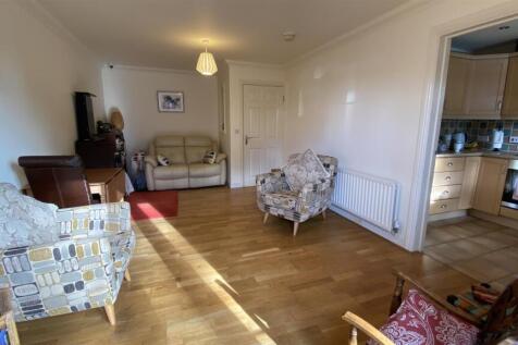 Living Room1.jpg