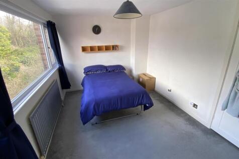 bedroom one.jpg