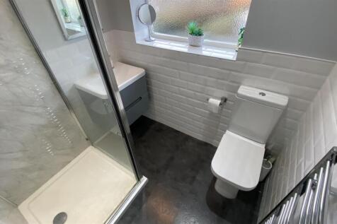 Shower room.jpg