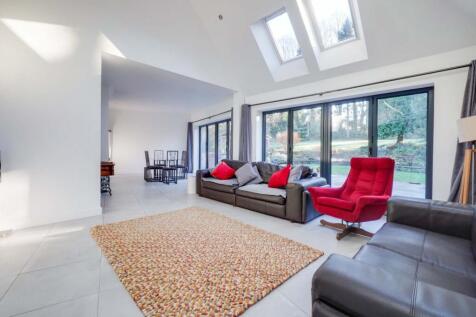 Open Plan Lounge Dining Room