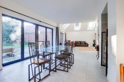 Open Plan Lounge Dining Room