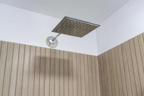 En-Site Shower Room