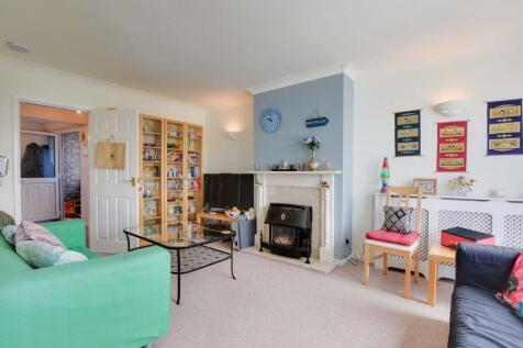 Lounge Dining Room
