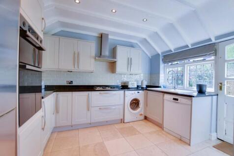 Fitted Kitchen