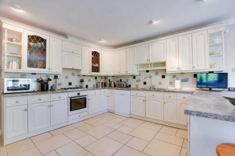 Fitted Kitchen Dining Room