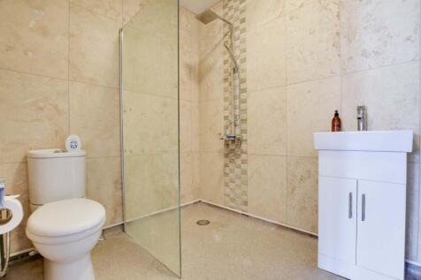 En-Suite Wet Room/Shower Room