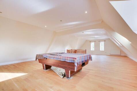 Loft Room/Recreational Room