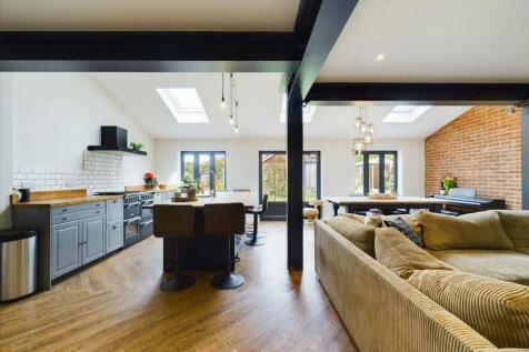 Kitchen/family
