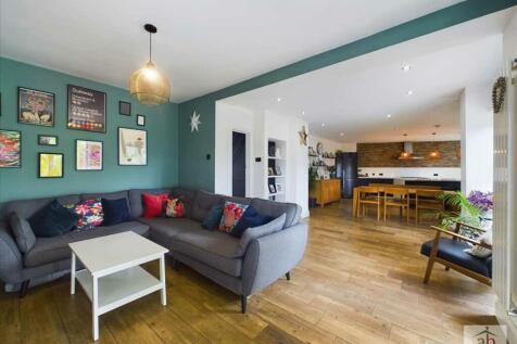 Open plan family