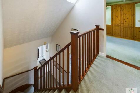 First floor landing